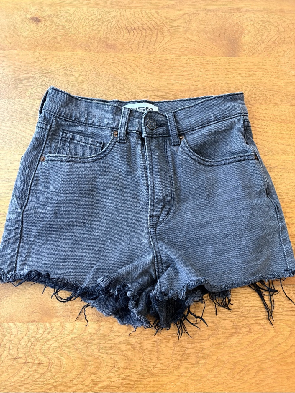 RSQ Tilly’s Black Washed Vintage High Rise Frayed Hem Denim Shorts size 23